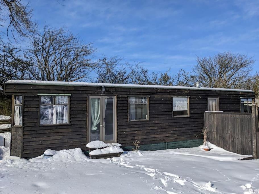 Ferny Roost Cabin. เร็กซ์แฮม ภายนอก รูปภาพ